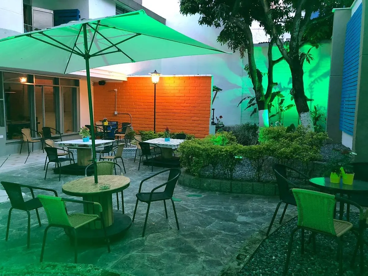 Backpackers Inn Medellin Guest house