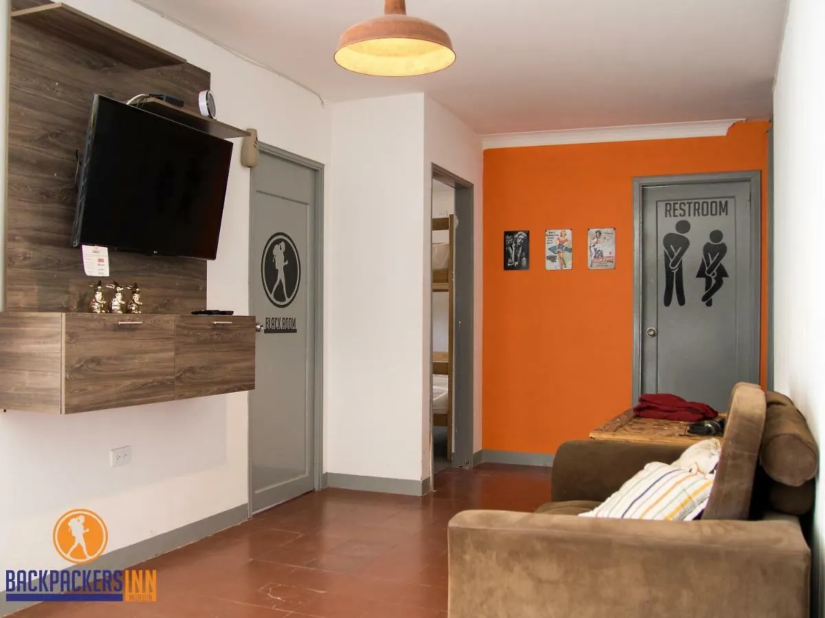 Guest house Backpackers Inn Medellin