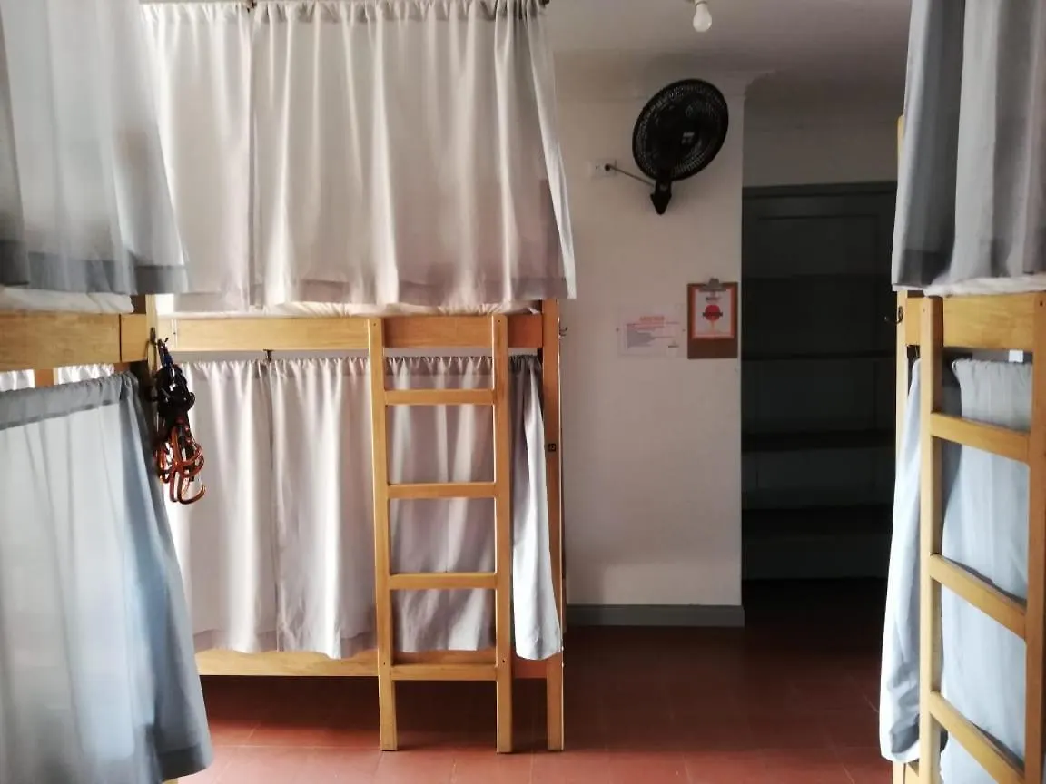 Guest house Backpackers Inn Medellin